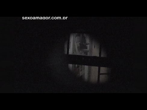 ❤️ Blondie wird heimlich von einem Voyeur aus der Nachbarschaft gefilmt, der sich hinter Hohlblocksteinen versteckt ️ Anal video bei de.downloadassertion.top ❤